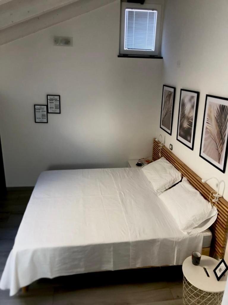 The Sweet Attic Room - De Vivo Realty Meta Di Sorrento Buitenkant foto